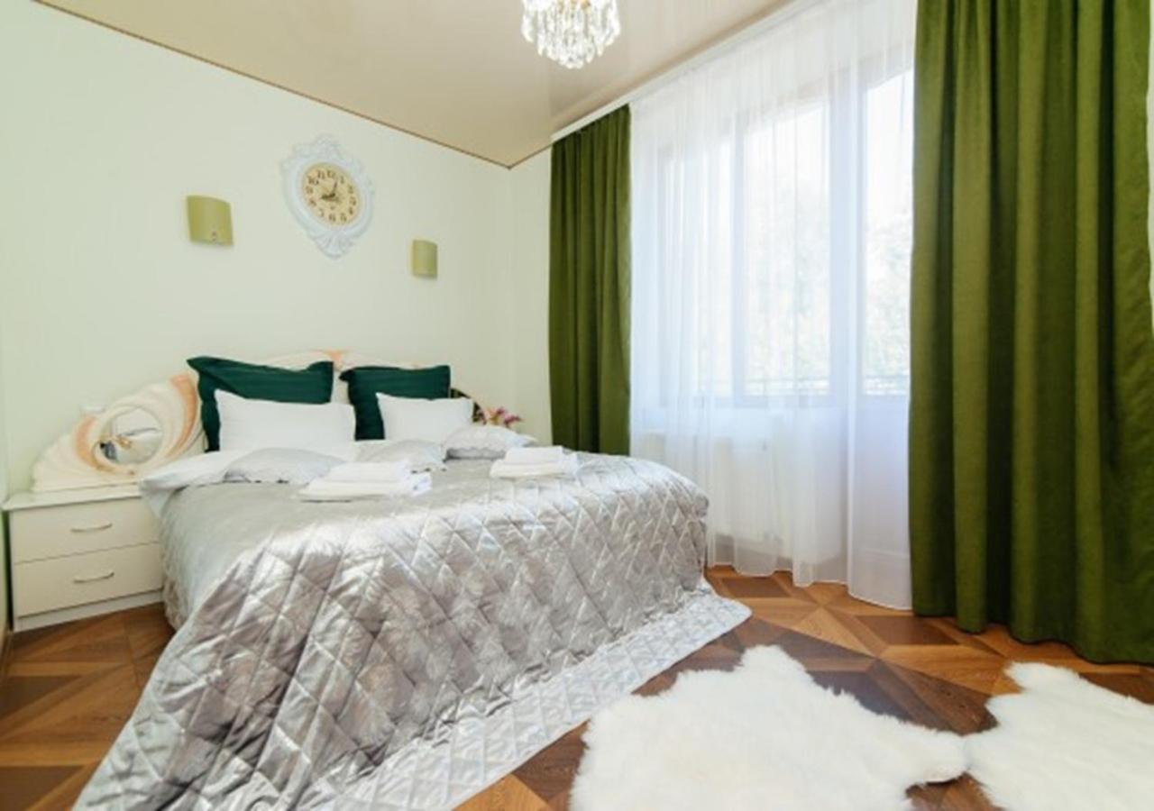 Apart Hotel Era Chişinau Exteriör bild